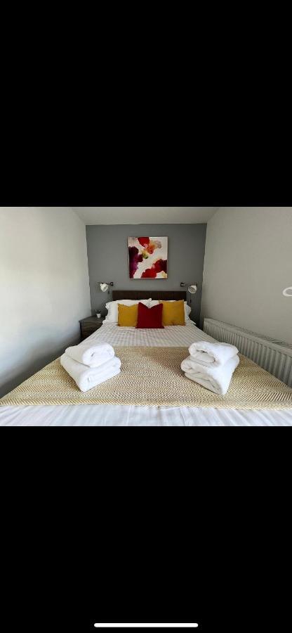 Homely And Deceptively Large City House Swansea Exterior foto
